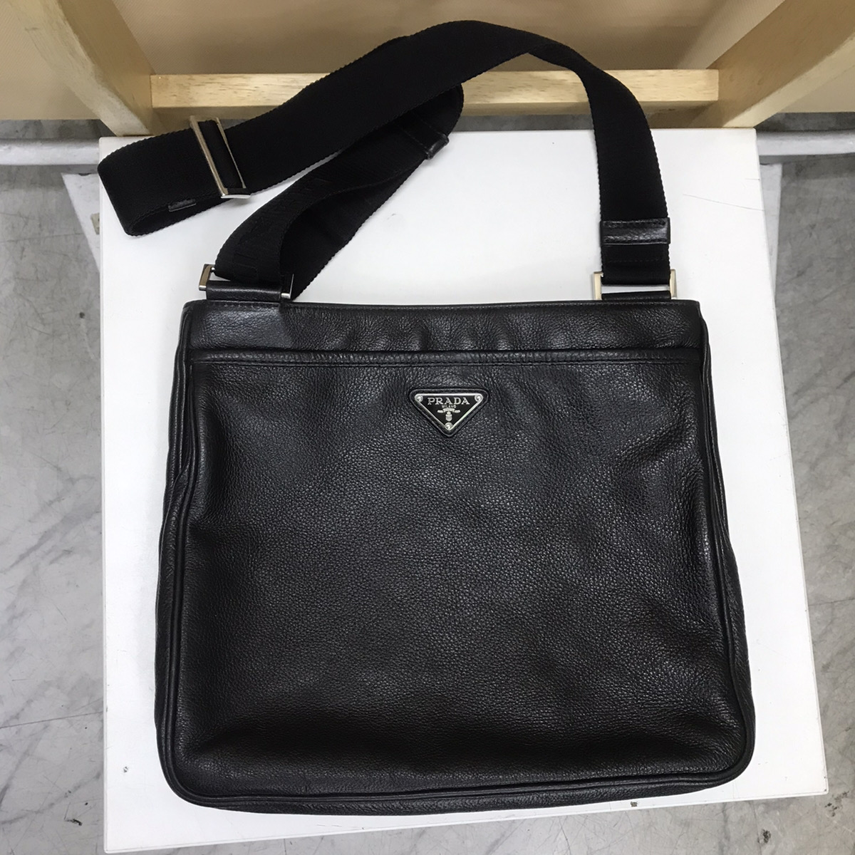 川越市新宿町からお持ち込み買取　PRADA　プラダ　斜め掛けショルダーバッグ　VA1034　